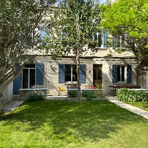 Villa Maison De Caractere Avec Jardin Arbore En