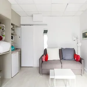 Small Is Beautiful Ideally Located Sleeps 4 Appartement
