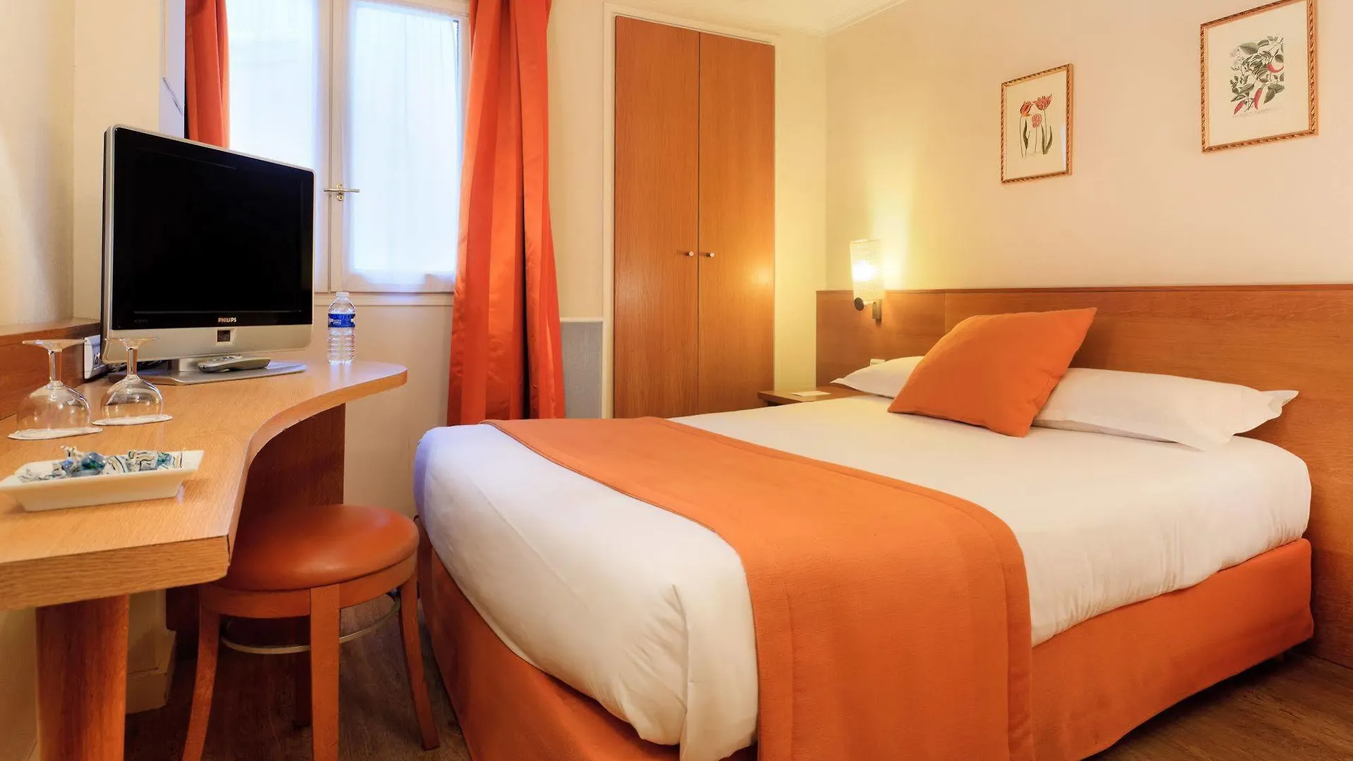 *** Hotel Maison Axel Opera Paris France